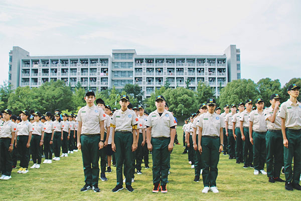 《杭州軍事夏令營，蛻變真正小男子漢！》—樂樂