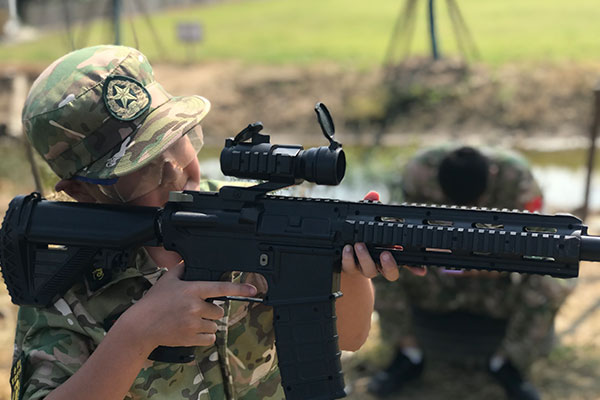 上海小獵鷹軍事夏令營