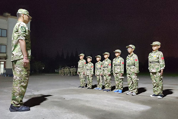 上海小獵鷹軍事夏令營