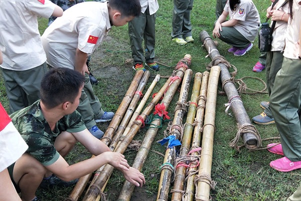 上海東方綠舟暑期軍事夏令營(yíng)