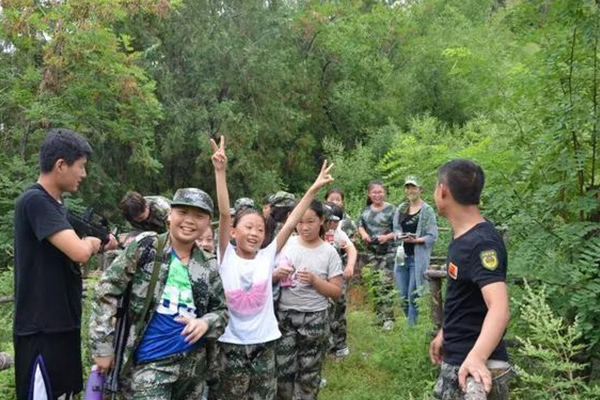 中合育才端午軍事夏令營(yíng)圓滿落幕